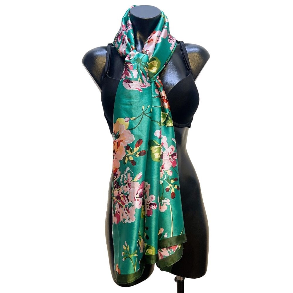 Gucci Floral 100% Silk Scarf Green Pink Design 35" x 70" Rectangle
